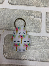 Load image into Gallery viewer, Quarter holder keychain blanks
